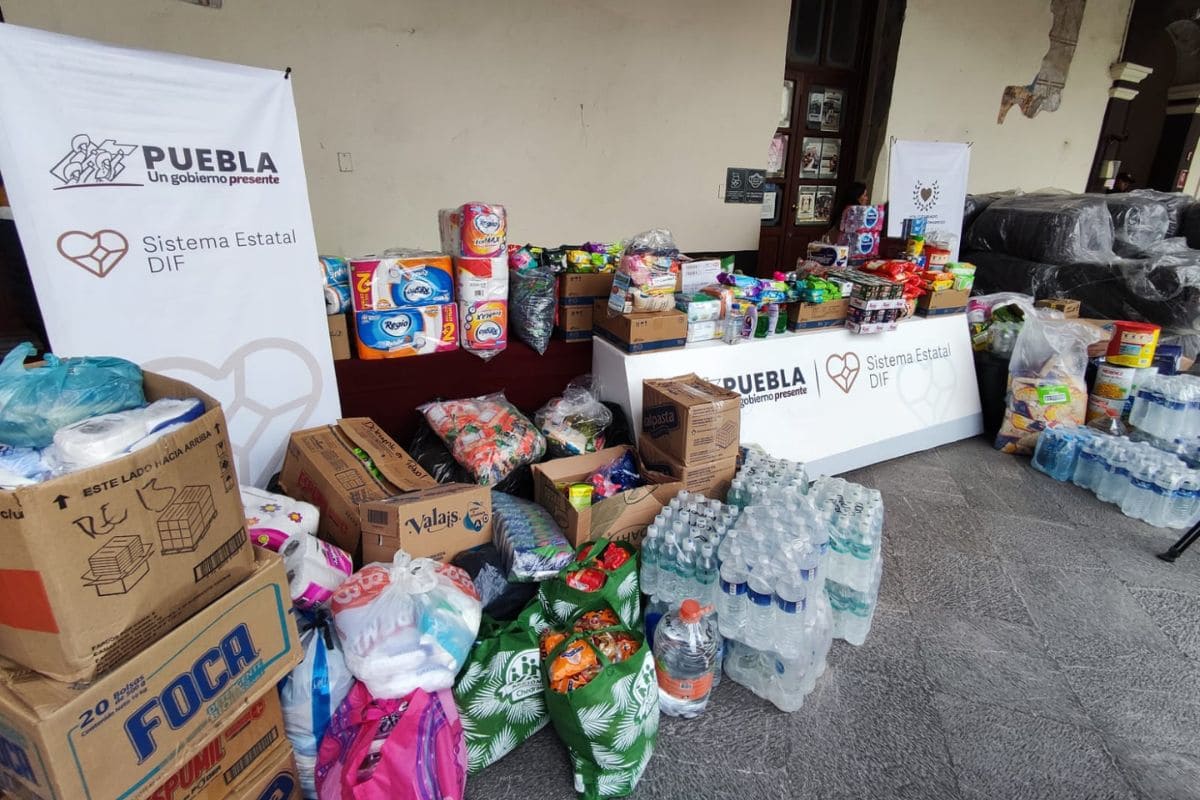 Voluntariado del Congreso entrega víveres al SEDIF para apoyar a afectados por el Huracán Otis 1 huracán Otis víveres reunidos por Congreso
