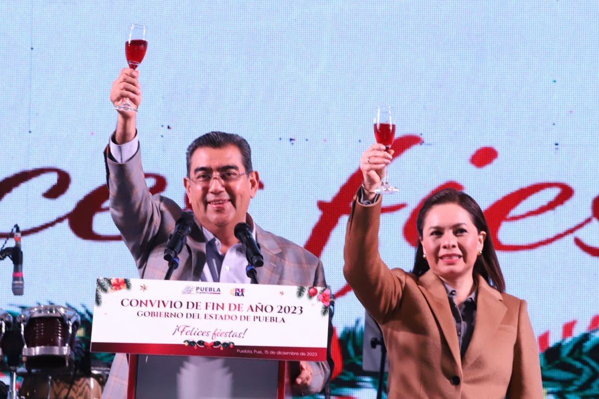 Reconoce Sergio Salomón labor de personal del gobierno estatal 1 Sergio Salomón reconoce a personal de gobierno