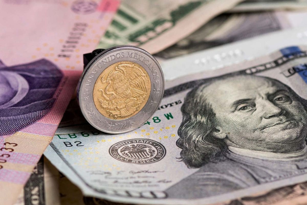 Regresa el súper peso más fuerte y rompe barrera de los $17 por dólar 1 tipo de cambio peso frente a dólar