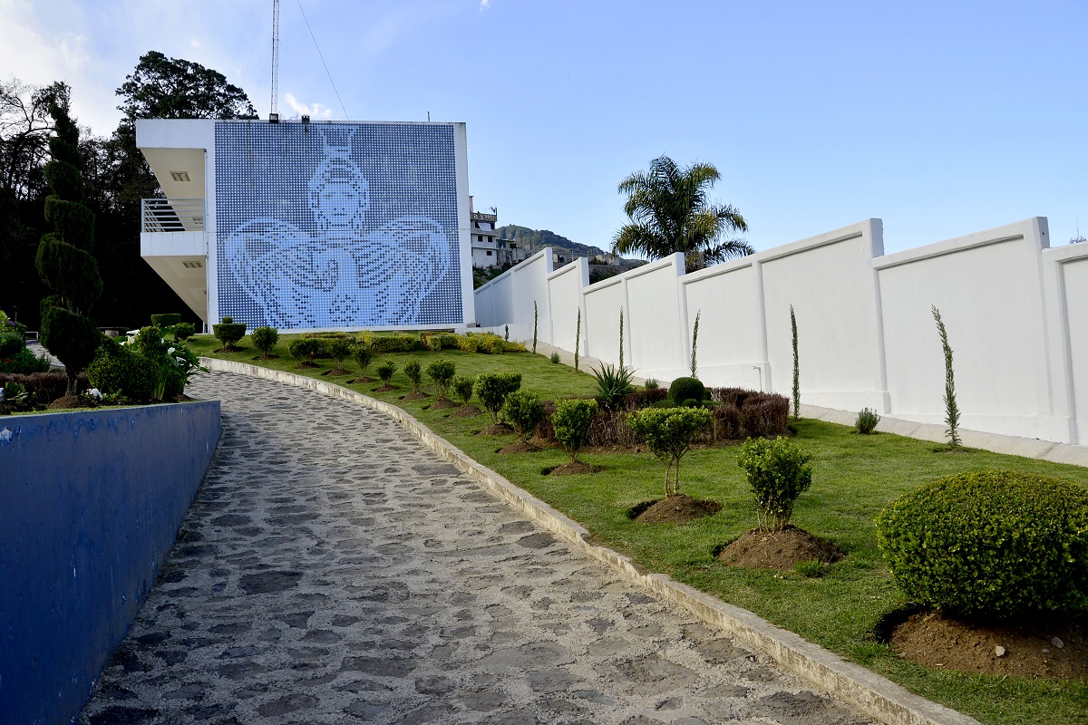 Fue a través de una persecución con el apoyo de cámaras de la DERI como se logró interceptarlos tras el robo a una farmacia