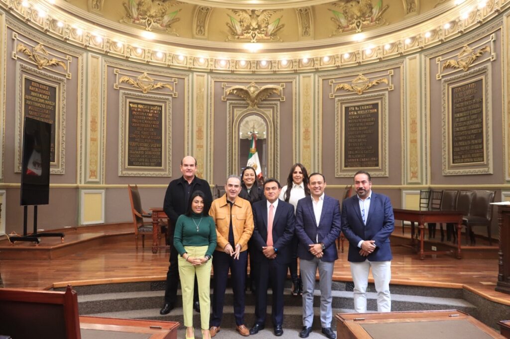 Comparece titular de la Secretaria de Administracion ante Comision del Congreso del Estado