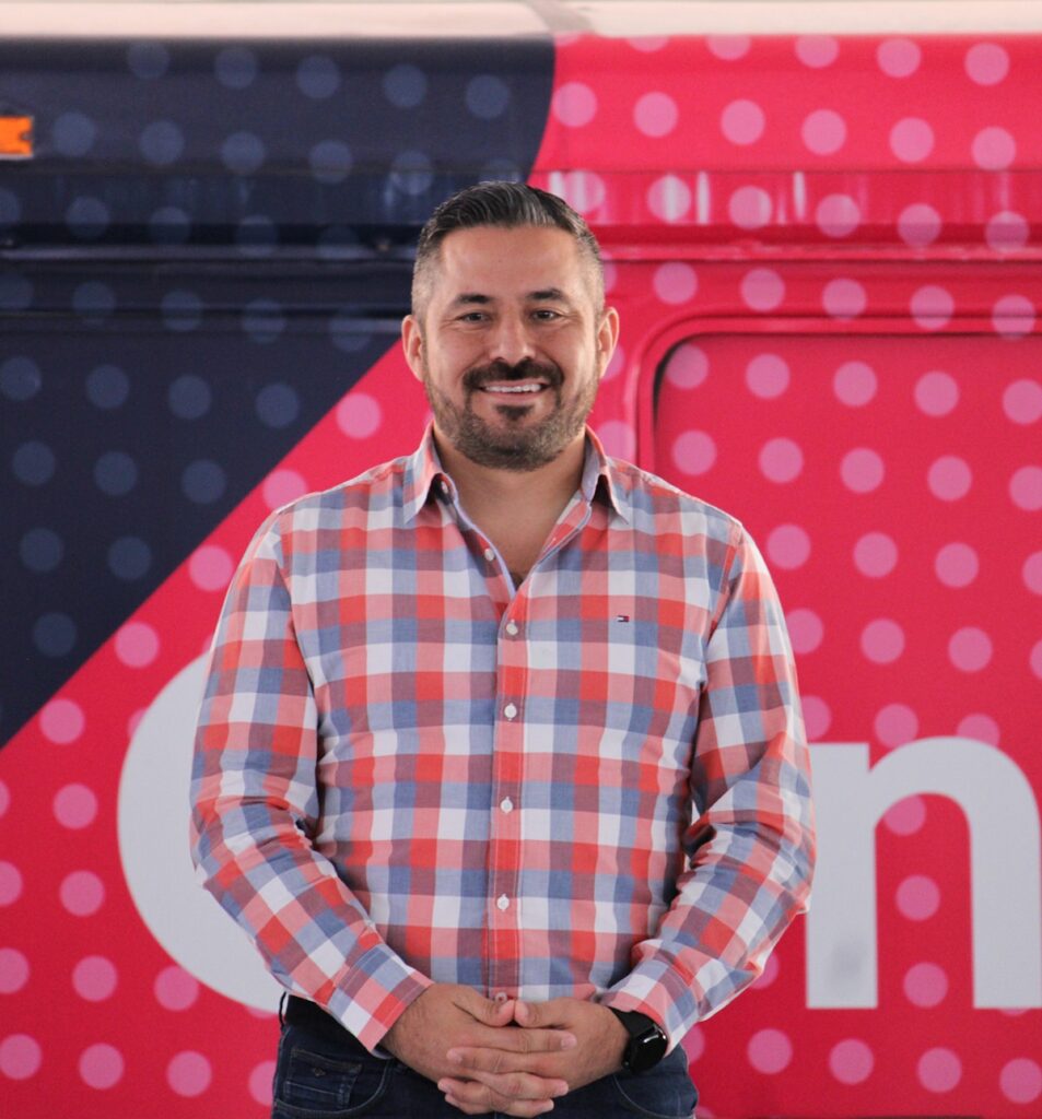 Defiende Adán Domínguez candidatura de Liliana Ortiz