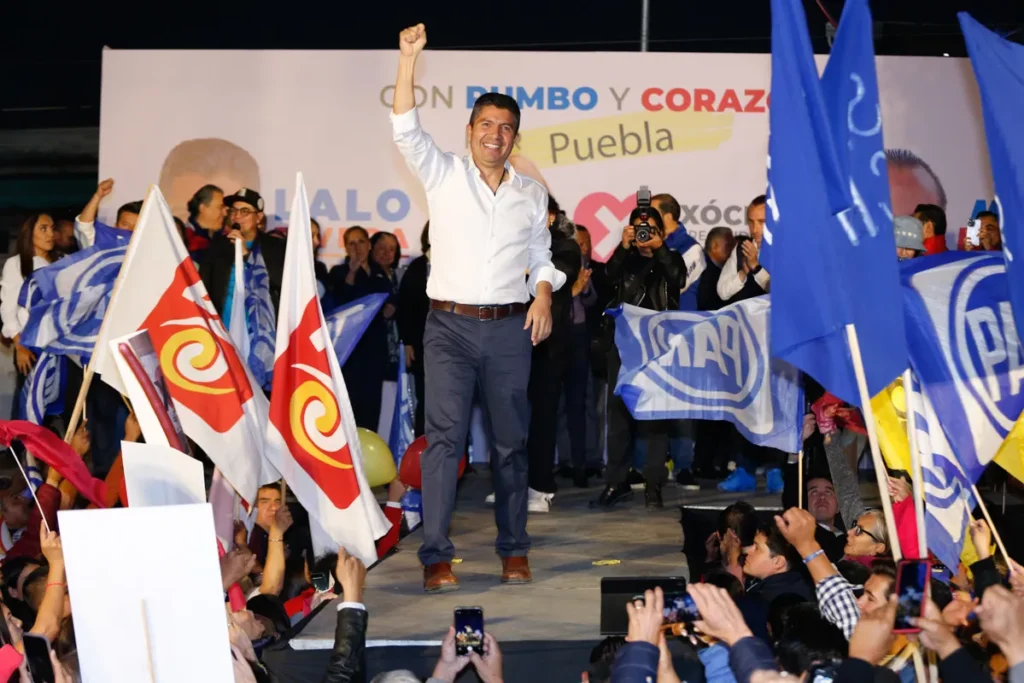 “Vamos a arrasar a Morena”: Lalo Rivera y Mario Riestra en su cierre de precampaña