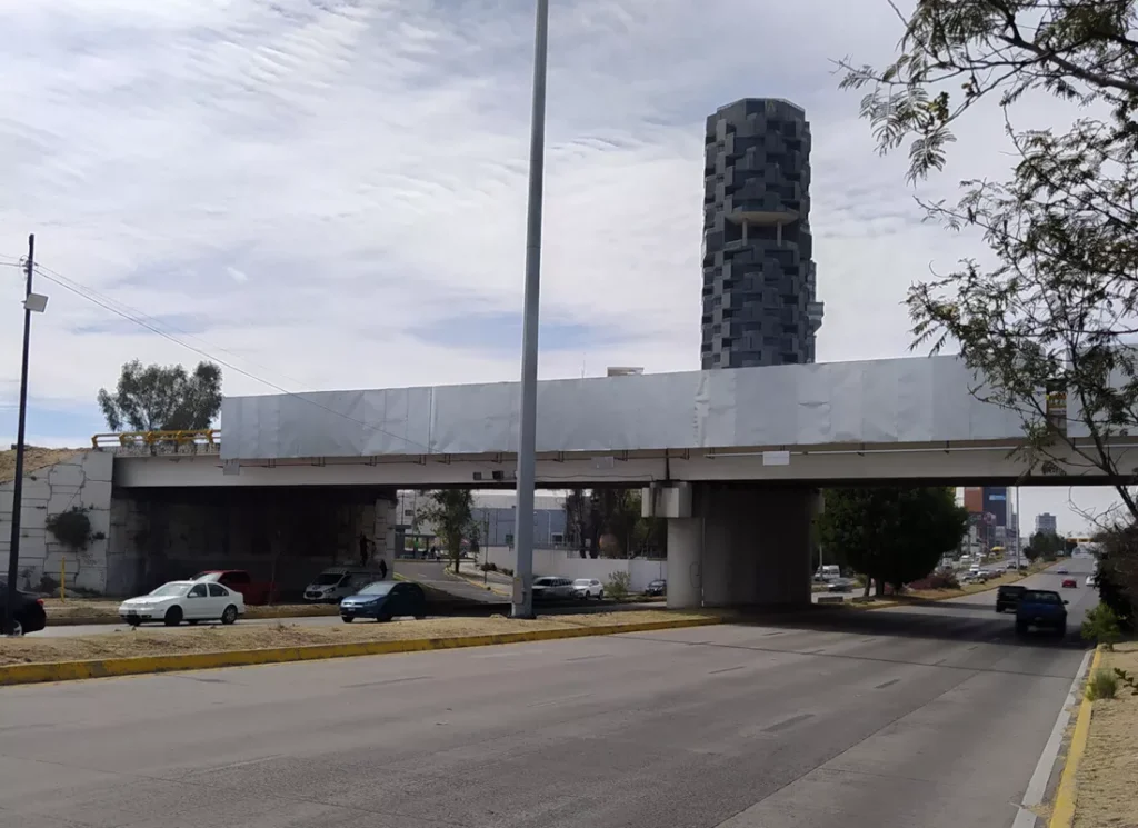 Gobernador Sergio Salomon onstruccion del distribuidor vial Periferico Ecologico Bulevar Atlixcayotl 8