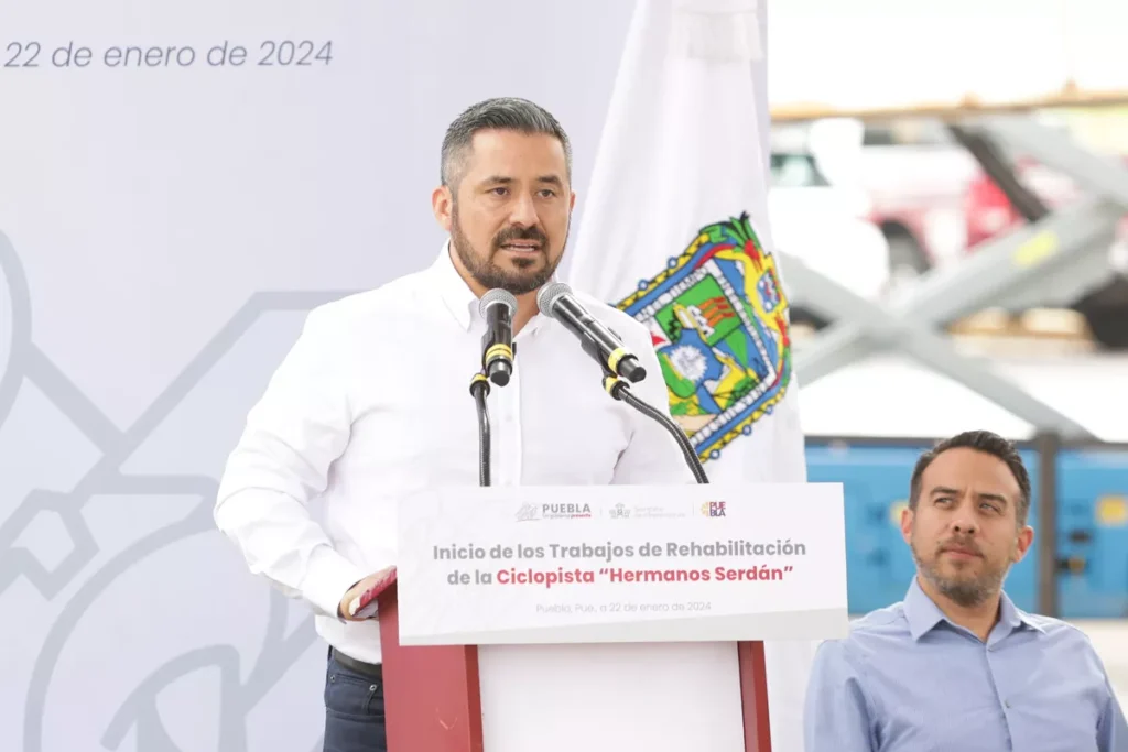 Gobernador de Puebla Sergio Salomon Rehabilitacion Ciclovia 3