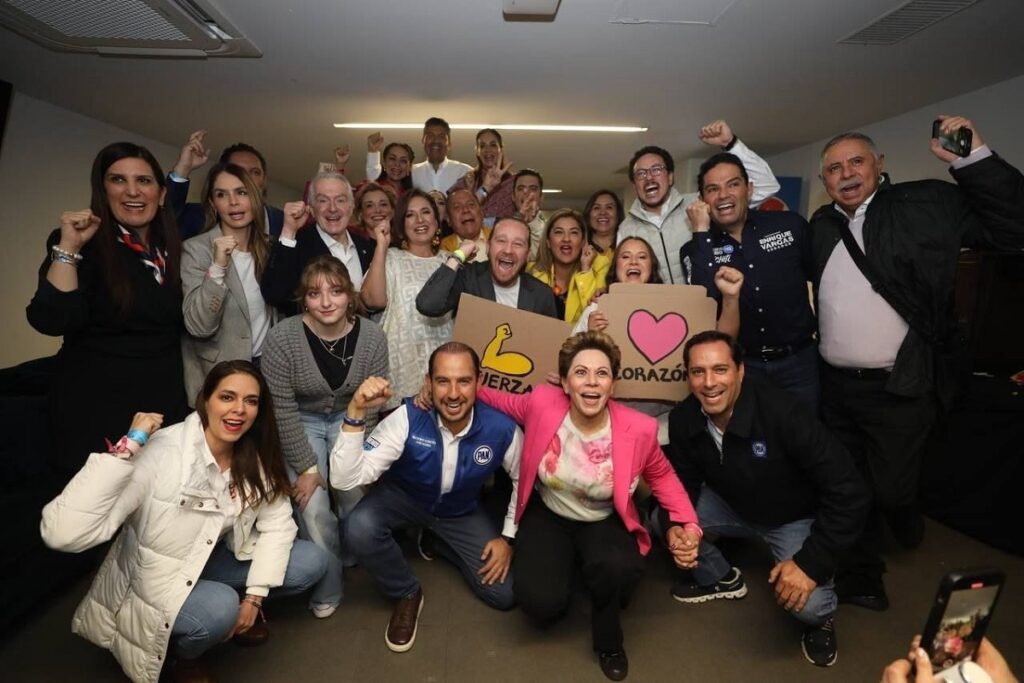 Lalo Rivera refrenda apoyo a Xochitl Galvez