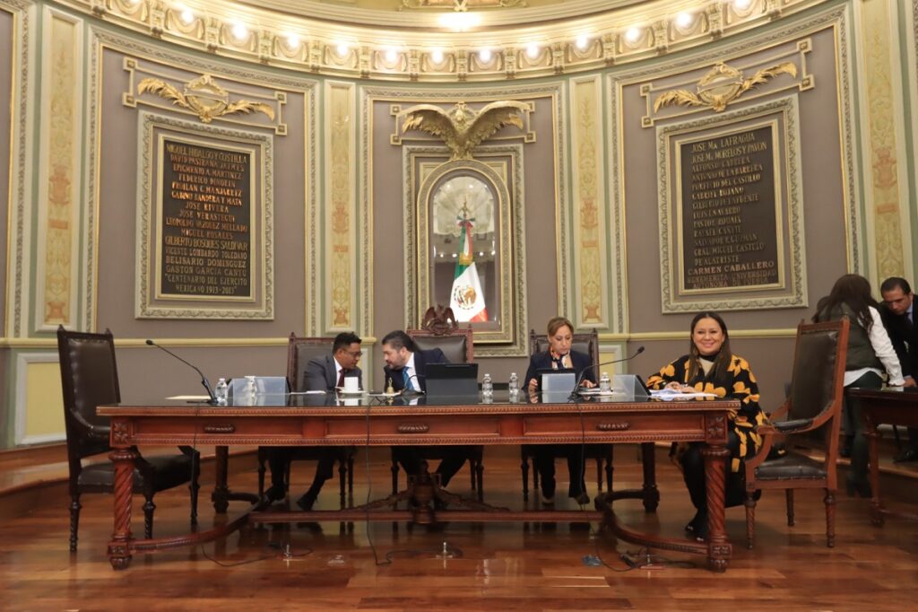 Presentan en el Congreso del Estado iniciativa para que trabajadores cuenten con permiso de paternidad de 20 días