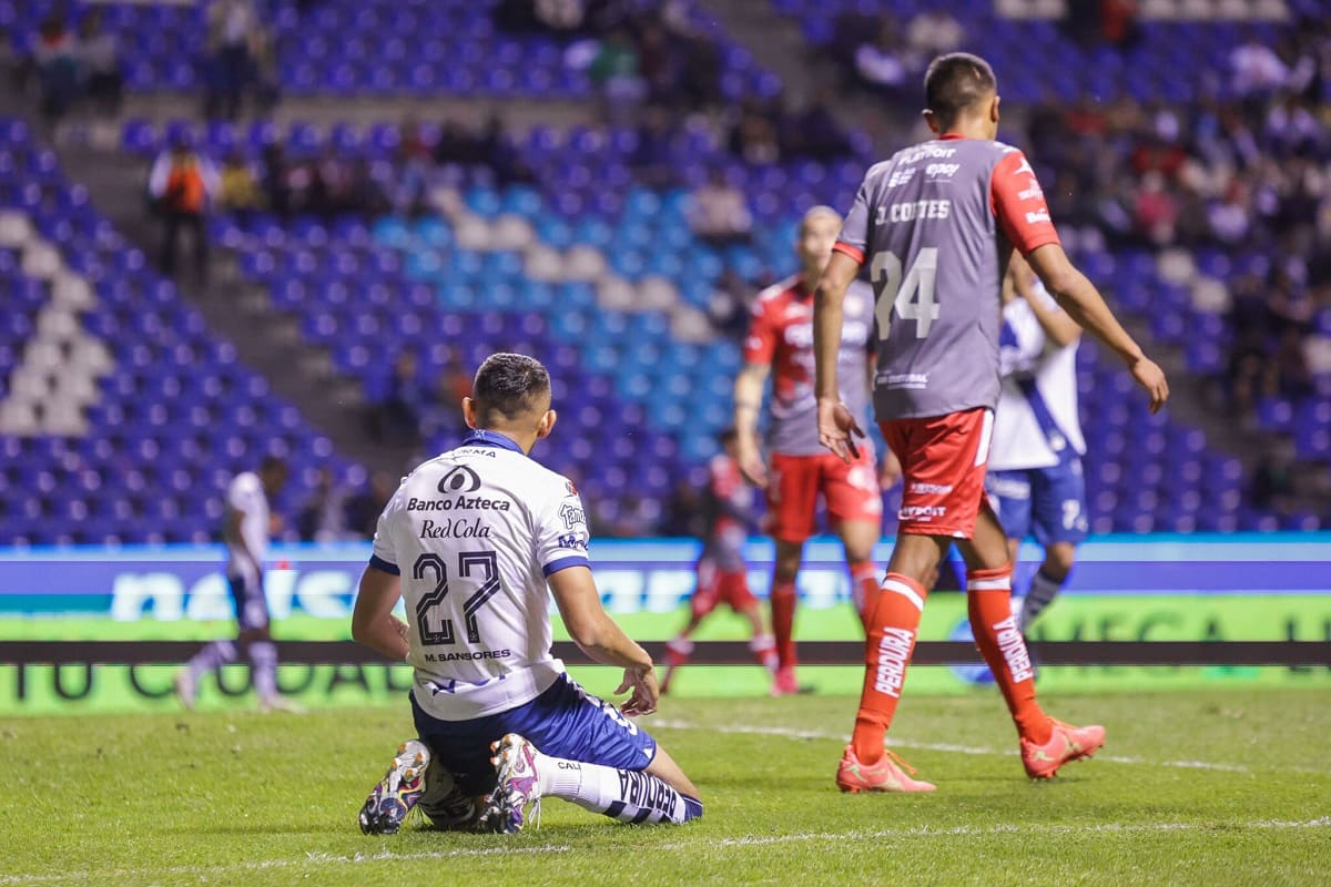Necaxa electrocuta al Puebla y le pega 2-1 en el Cuauhtémoc 6 Puebla pierde con