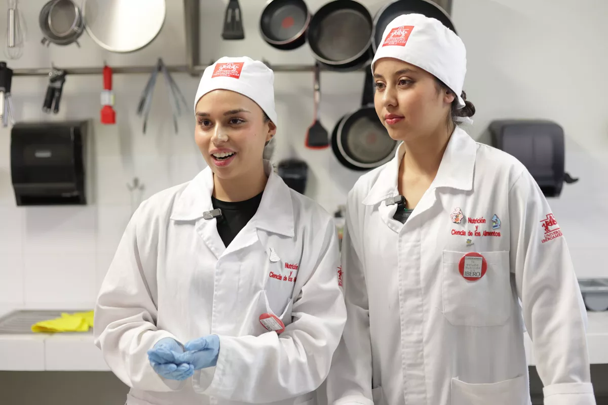 Rammex Paulina Olivas Marifer Vazquez IBERO 4