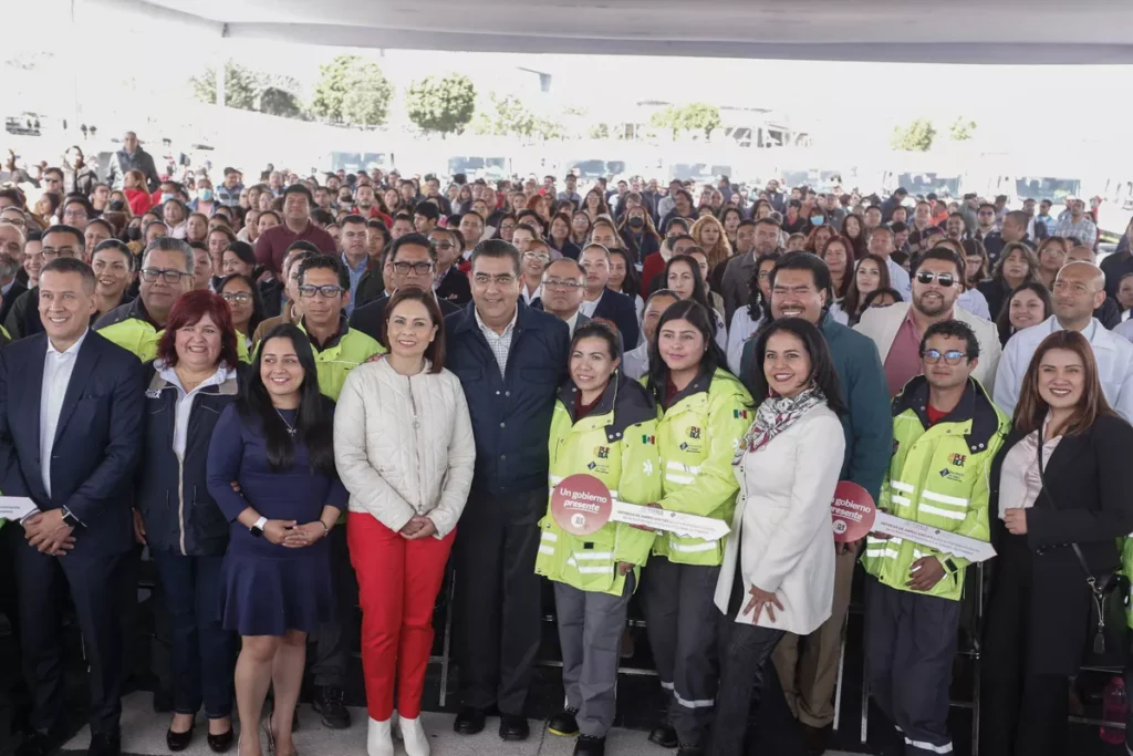 Sergio Salomon Entrega de Ambulancias al Sector Salud 12