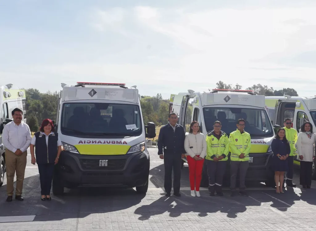 Sergio Salomon Entrega de Ambulancias al Sector Salud 4