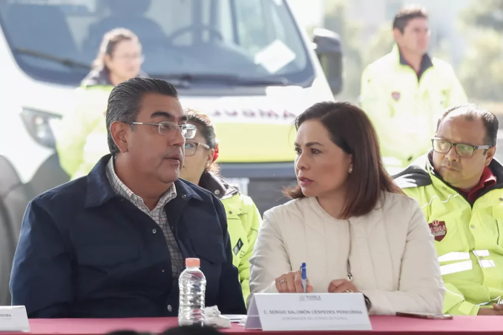 Sergio Salomon Entrega de Ambulancias al Sector Salud 6