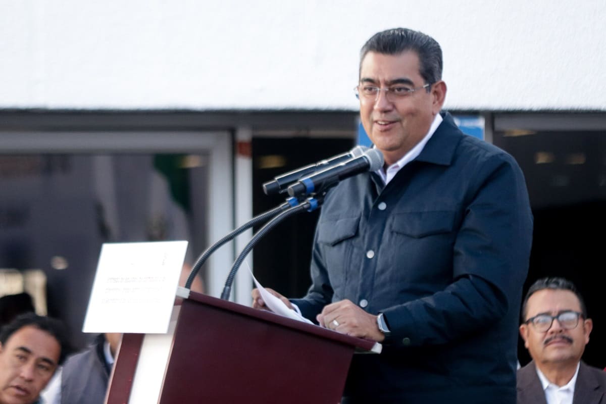 Pide Sergio Salomón a aspirantes a la alcaldía de Puebla a no caer en guerra sucia 1 Sergio Salomón prudencia y no guerra sucia entre aspirantes a la alcaldía de Puebla