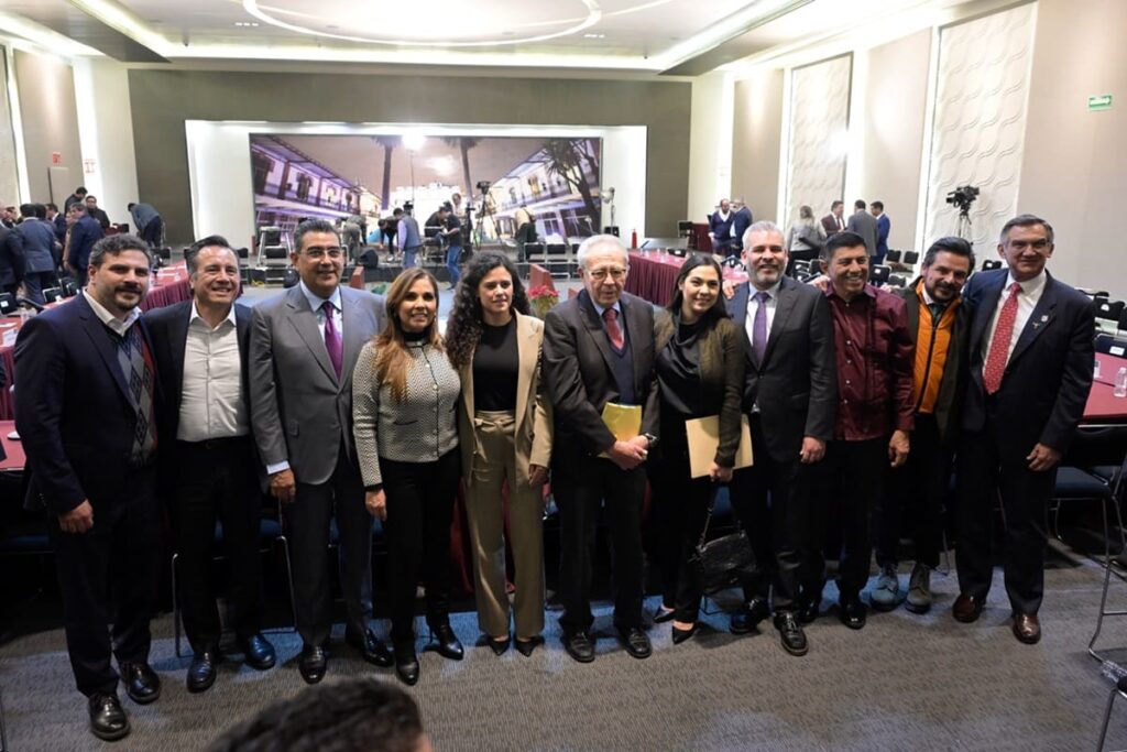 Sergio Salomón en Comisión Presidencial