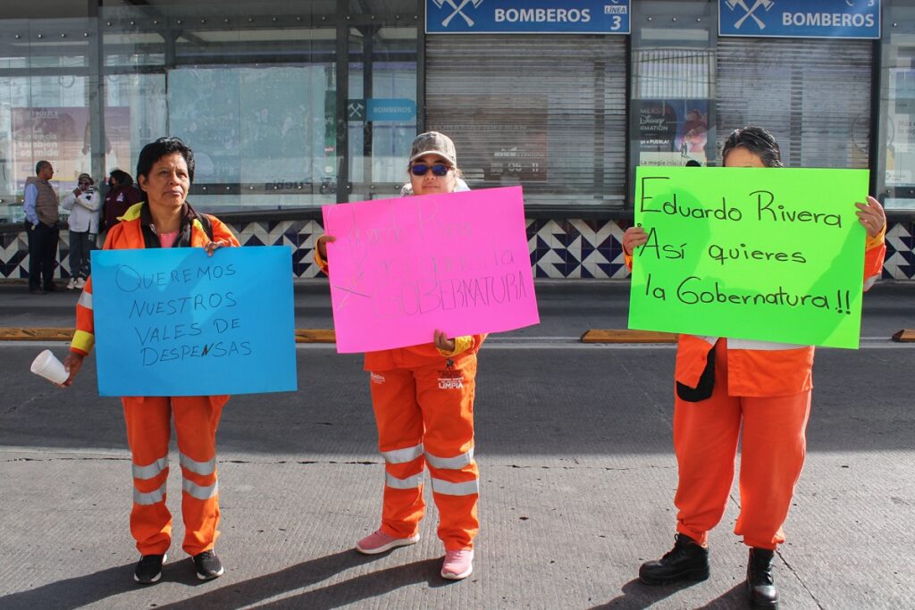 Trabajadores del Servicio de Limpia del municipio de Puebla 