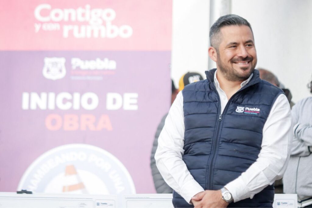 Adán Domínguez niega aumento salarial