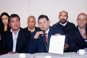 Alejandro Armenta pide investigar a aspirantes