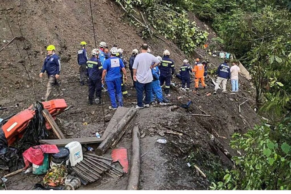 alud deja 33 muertos en Colombia