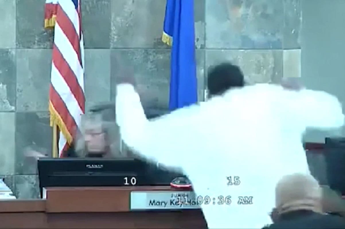 VIDEO: Sujeto ataca a jueza en un tribunal de Las Vegas 1 ataque jueza de estados unidos