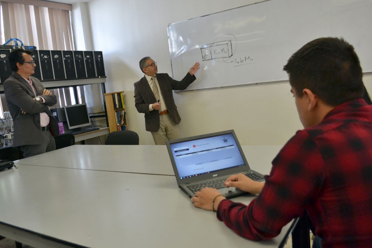 BUAP conforma equipos de investigación interdisciplinaria para la solución de problemas nacionales 1 BUAP crea equipos de investigación interdisciplinaria