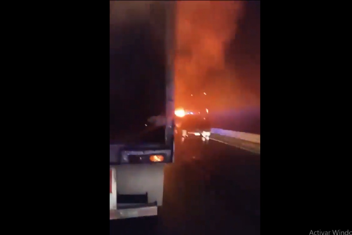 VIDEO: Avientan bomba molotov a un trailer para asaltar a conductor en la Puebla-Orizaba 1 cumbres de maltrata