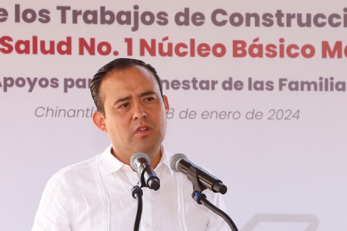 Eduardo Castillo acompaña a gira de trabajo al gobernador Sergio Salomón en la Mixteca Poblana 1 Eduardo Castillo