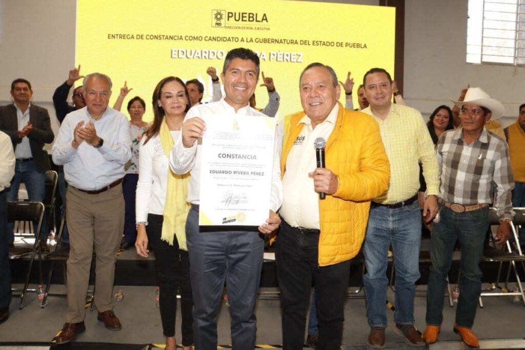Eduardo Rivera constancia PRD