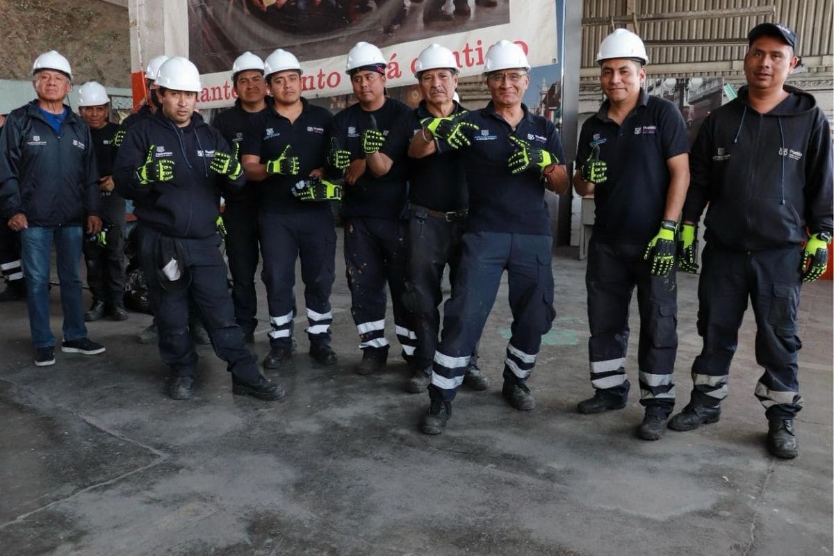 Gobierno Municipal de Puebla entrega equipo de seguridad a la cuadrilla de mantenimiento de mercados 1 ayuntamiento de Puebla cuadrillas mercados