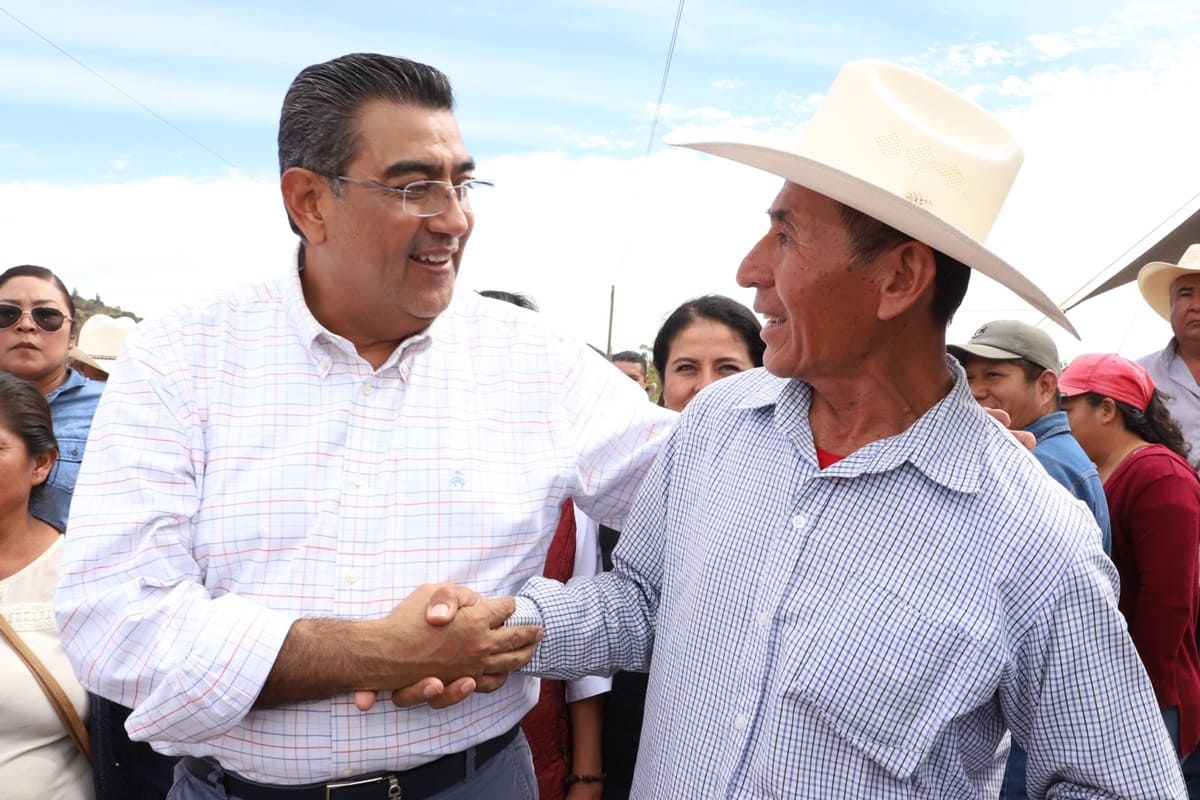 Con visión de AMLO, gobierno de Puebla trabaja incansablemente por los que menos tienen: Sergio Salomón 1 Con visión de AMLO, gobierno de Puebla trabaja incansablemente por los que menos tienen: Sergio Salomón