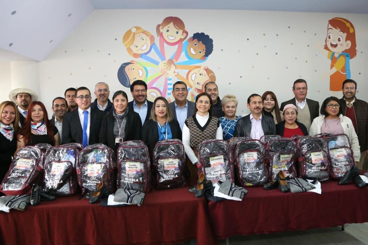 Sergio Salomón garantiza educación en SEDIF