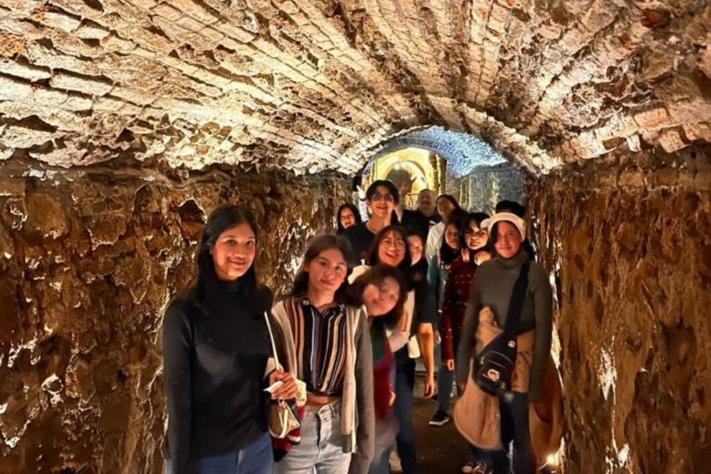 FOTOS: Reabre al público el Pasaje Histórico 5 de Mayo 12 Pasaje Histórico 5 de Mayo visitantes 2023