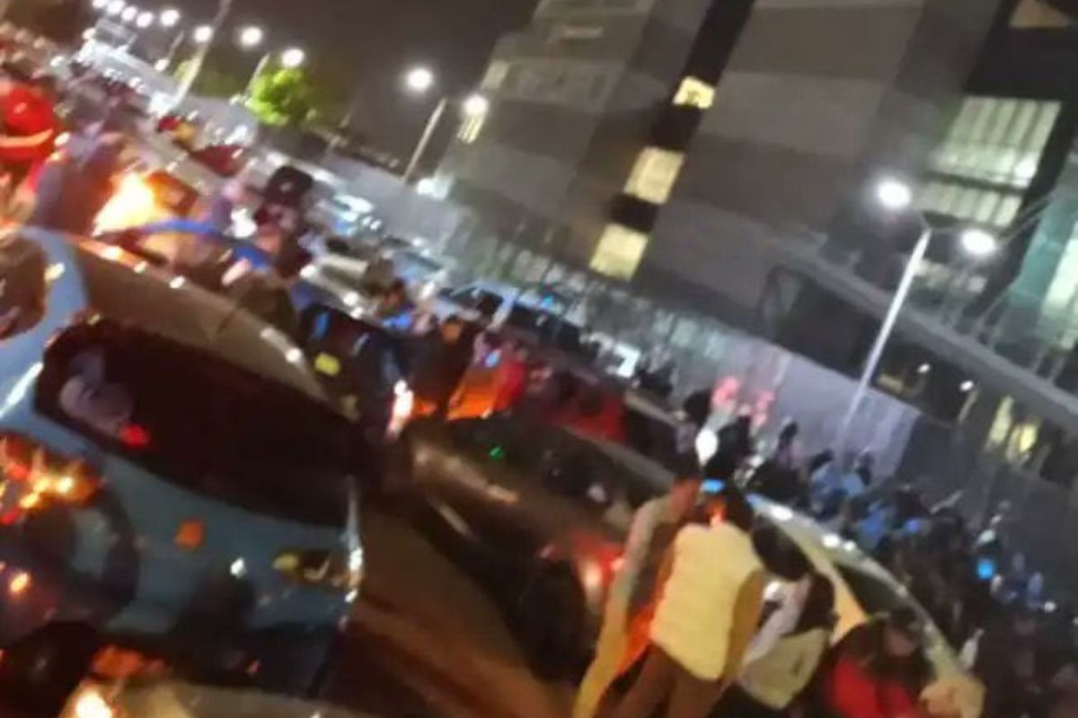 (VIDEO) Protestan para exigir no liberar a responsable de chocar a conductor de Uber 1 protesta conductores Uber C5