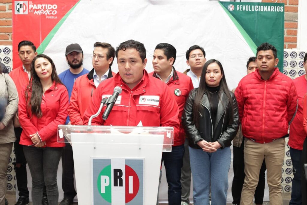 jóvenes PRI exigen renuncia diputados