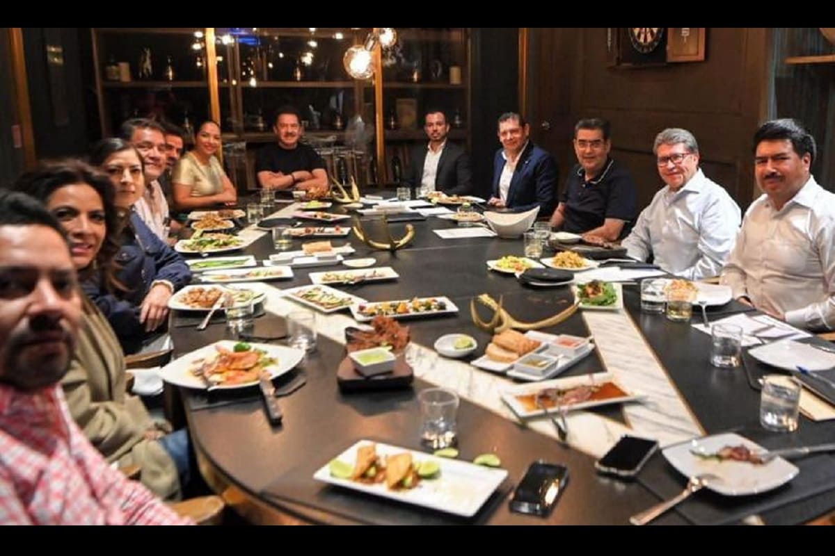Ricardo Monreal se reúne con Sergio Salomón, Armenta y ex aspirantes al gobierno de Puebla 1 reunion ricardo monreal Puebla