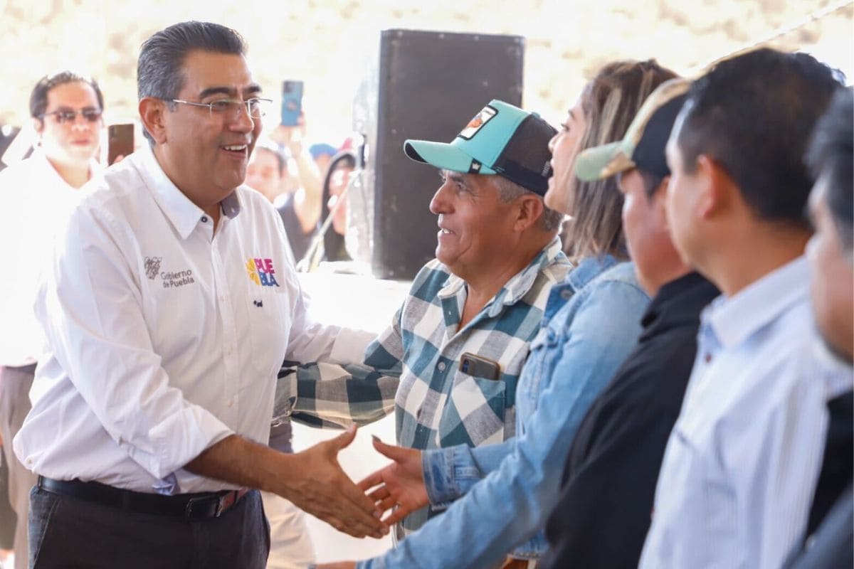 Con respeto a la sociedad, gobierno estatal invierte dinero del pueblo: Sergio Salomón 1 Sergio Salomón inversión carreteras