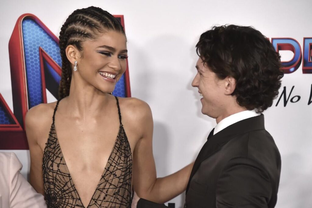 Zendaya deja de seguir a todos en Instagram