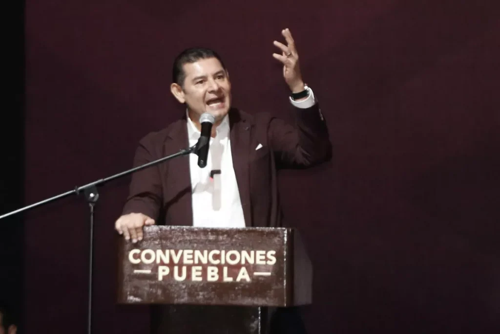 Alejandro Armenta candidato a la gubernatura de Puebla MORENA 10