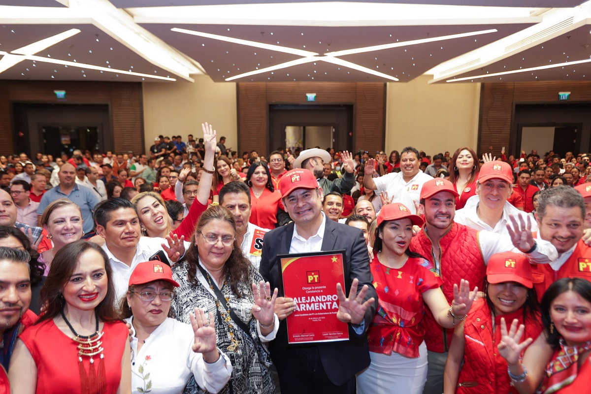 Alejandro Armenta tomó protesta como candidato del PT 1 Alejandro Armenta tomó protesta como candidato del PT