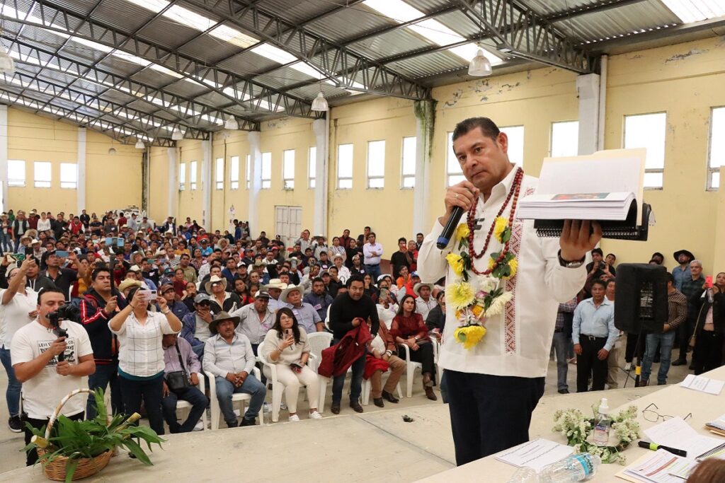 Alto al saqueo y la corrupción en los pueblos indígenas Armenta