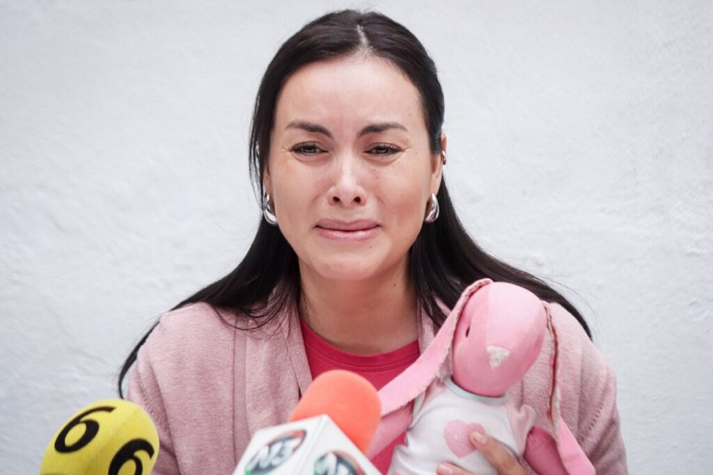 Denuncian sustracción ilegal de una menor por parte de autoridades en Puebla: fue entregada a su padre 6 Denuncian extracción ilegal de una menor por parte de autoridades en Puebla