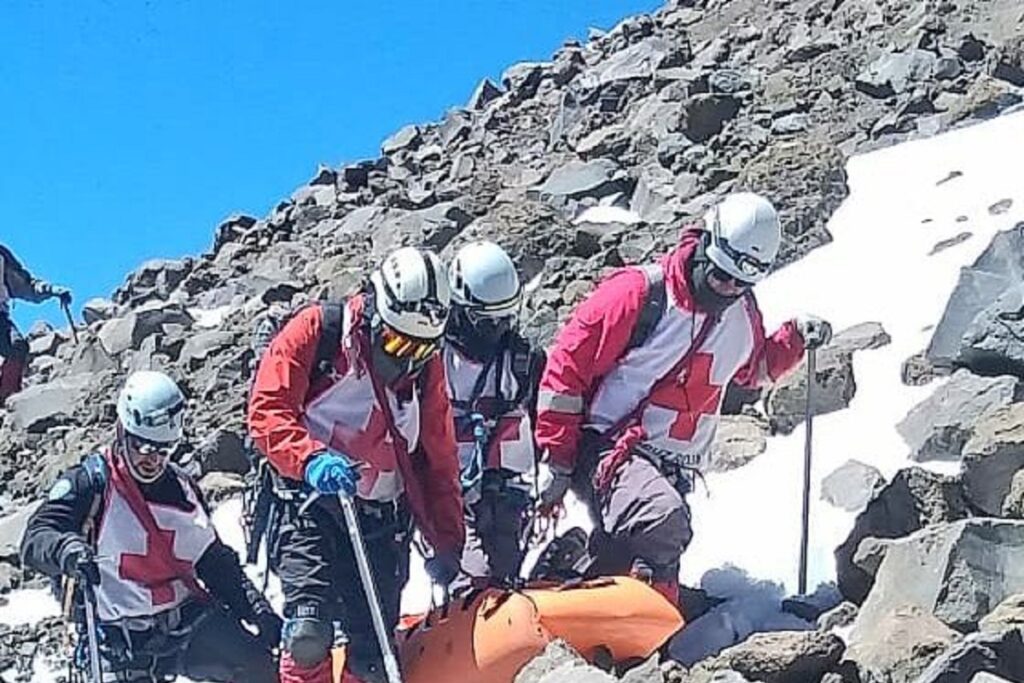 Encuentran muerto al guía del grupo que se perdió en el Pico de Orizaba