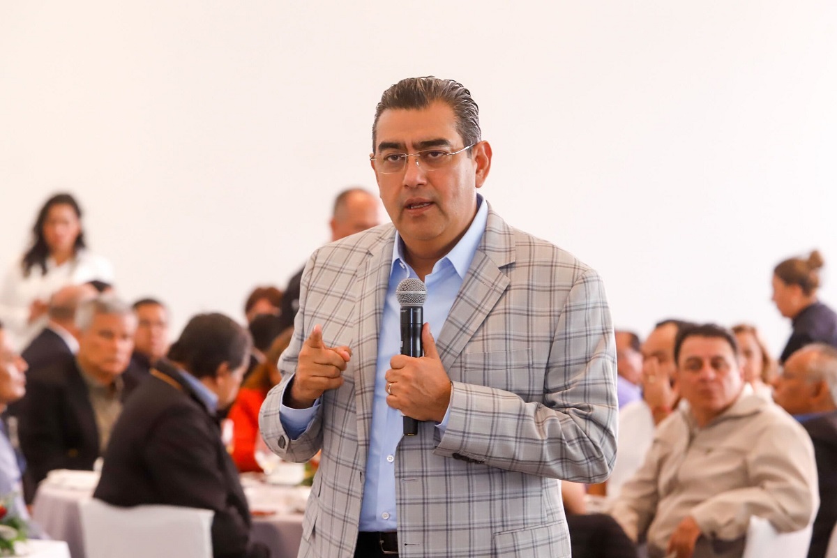 Garantiza gobierno de Puebla derechos de trabajadores al servicio del estado, reafirma Sergio Salomón 1 Garantiza gobierno de Puebla derechos de trabajadores al servicio del estado, reafirma Sergio Salomón
