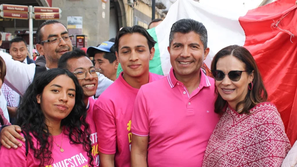 Panistas se suman a Marcha por la Democracia en Puebla: piden llegar al 70% de votación el 2 de junio