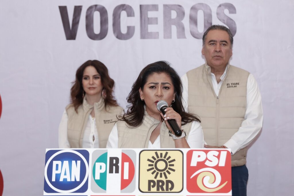 PRI de Puebla se quiere colgar de Lydia Cacho para las elecciones 