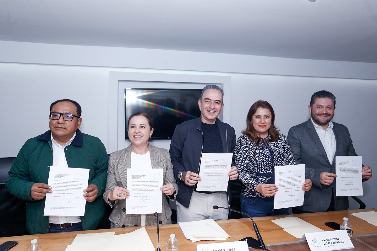 PRI oficializa expulsión de diputados y alcaldes poblanos que renunciaron a su militancia 1 PRI oficializa expulsión de diputados y alcaldes poblanos que renunciaron a su militancia