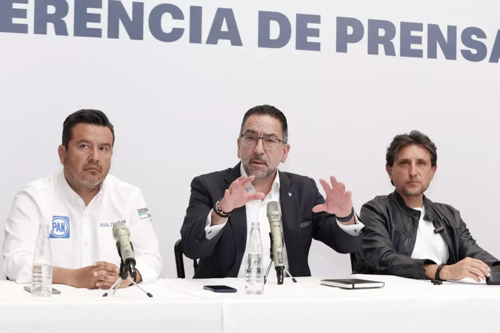 JJ y Lozano se olvidan del “ay mi mano”: presumen cercanía en el PRIAN 10 Voceros Alianza Mejor Rumbo para Puebla javier lozano jose juan 5