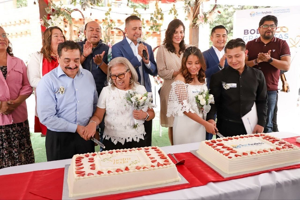 Encabezó Mundo Tlatehui jornada de bodas civiles gratuitas; se casaron 37 parejas 1 Encabezó Mundo Tlatehui jornada de bodas civiles gratuitas; se casaron 37 parejas