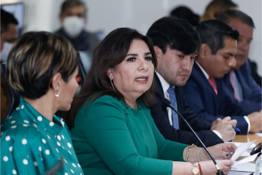 beatriz manrique comparecencia congreso puebla 2024
