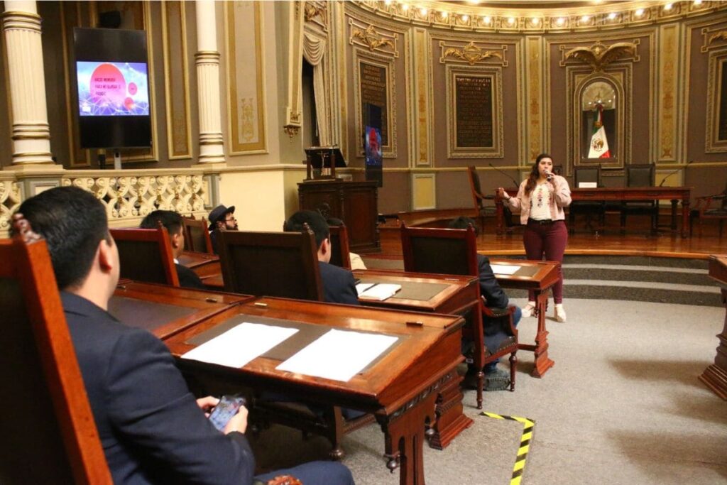 Congreso promueve participación de jóvenes poblanos