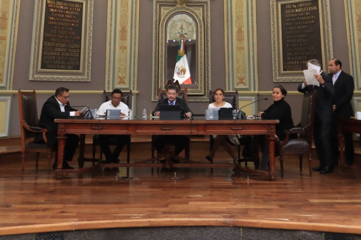 Congreso avala reformas para control de policía